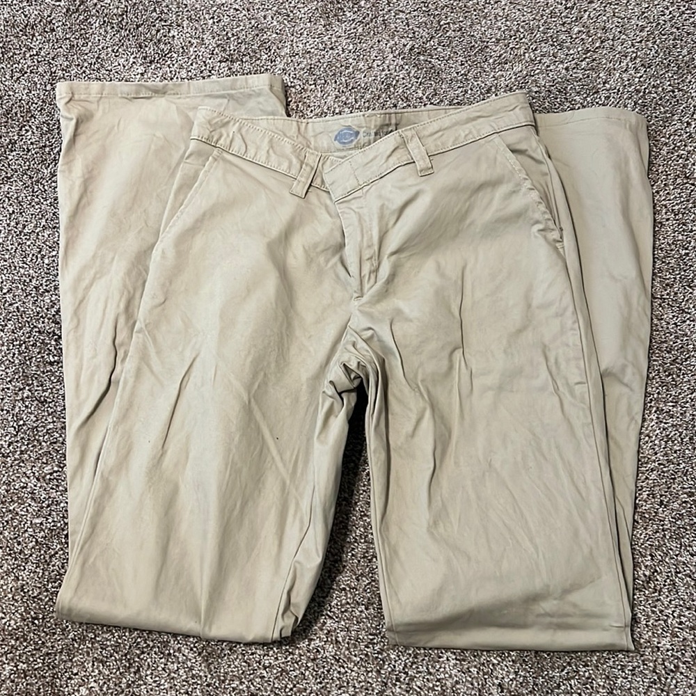 Women’s Dickie Slim Cut Pants. Size 6L